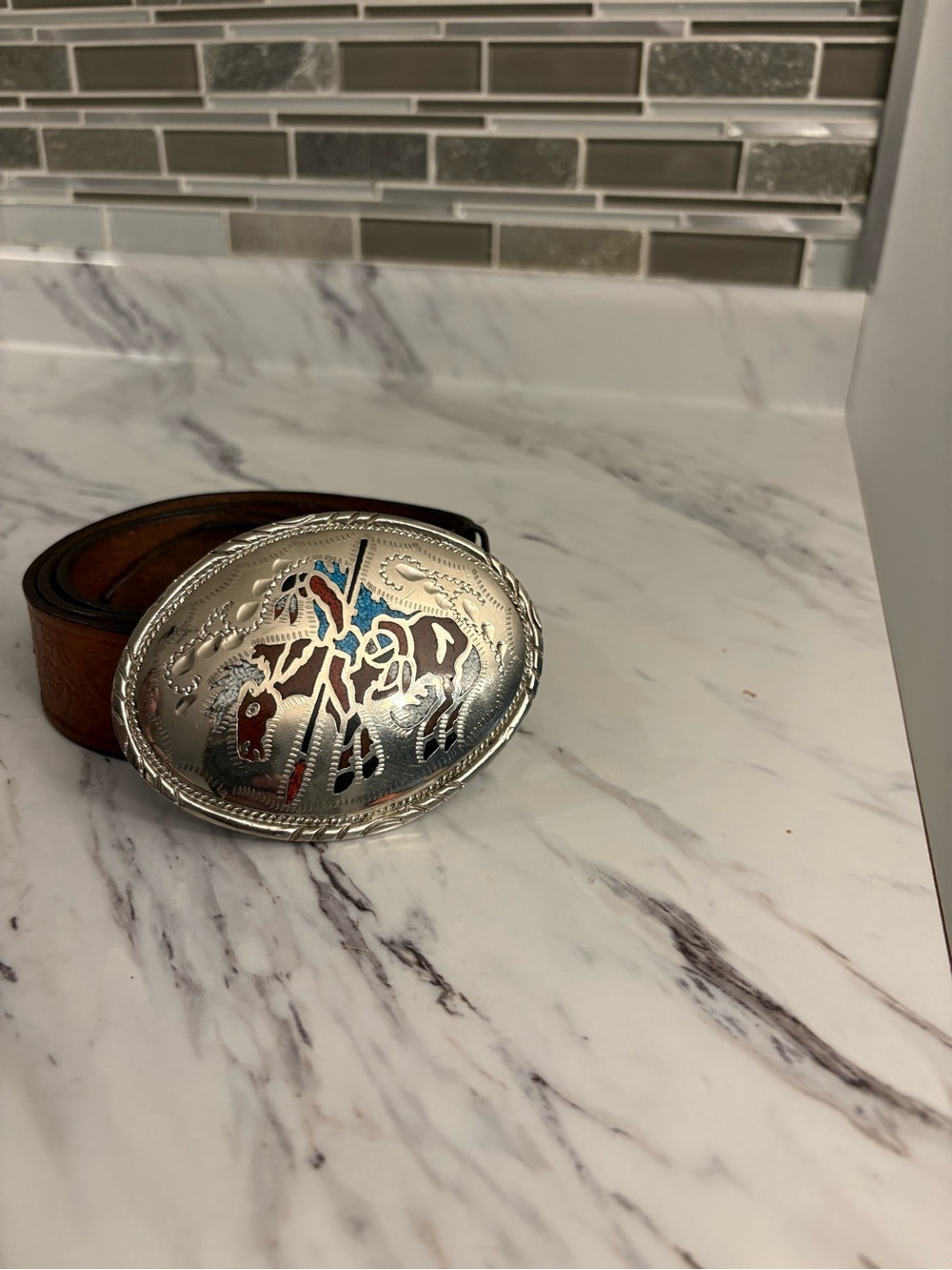 Vintage Native Belt Buckle with leather belt Turquoise stone chips southwestern - Picture 4 of 15
